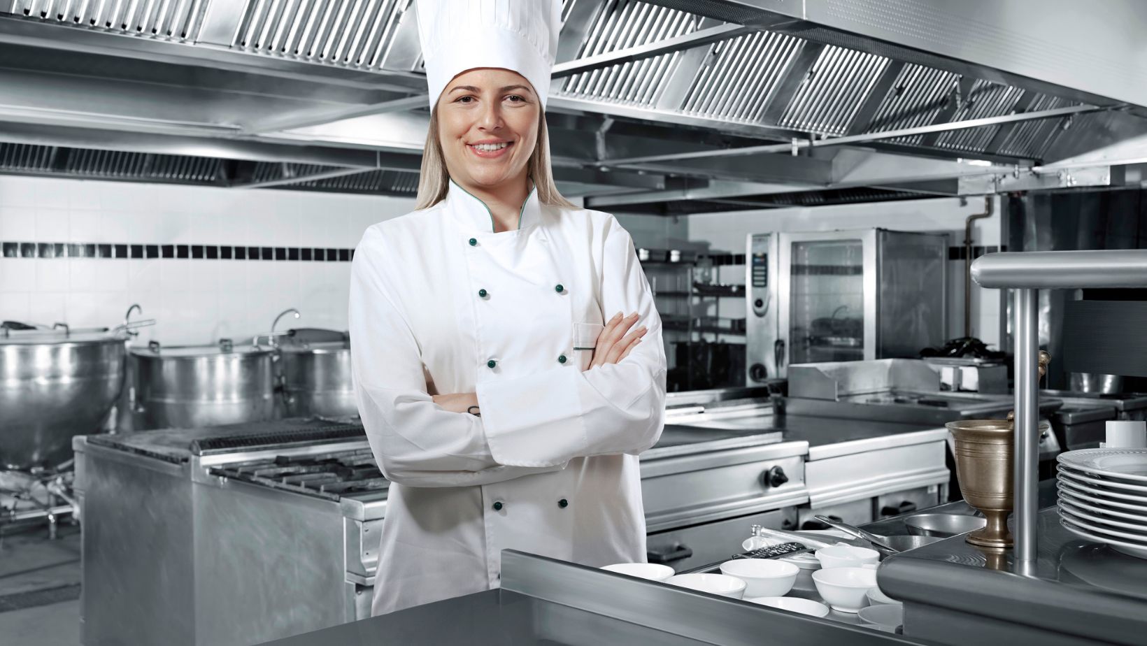 4 Advantages of Restaurant Uniform Rentals Waggs