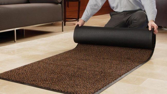 6 Reasons Why Renting Floor Mats is Better Than Buying Them